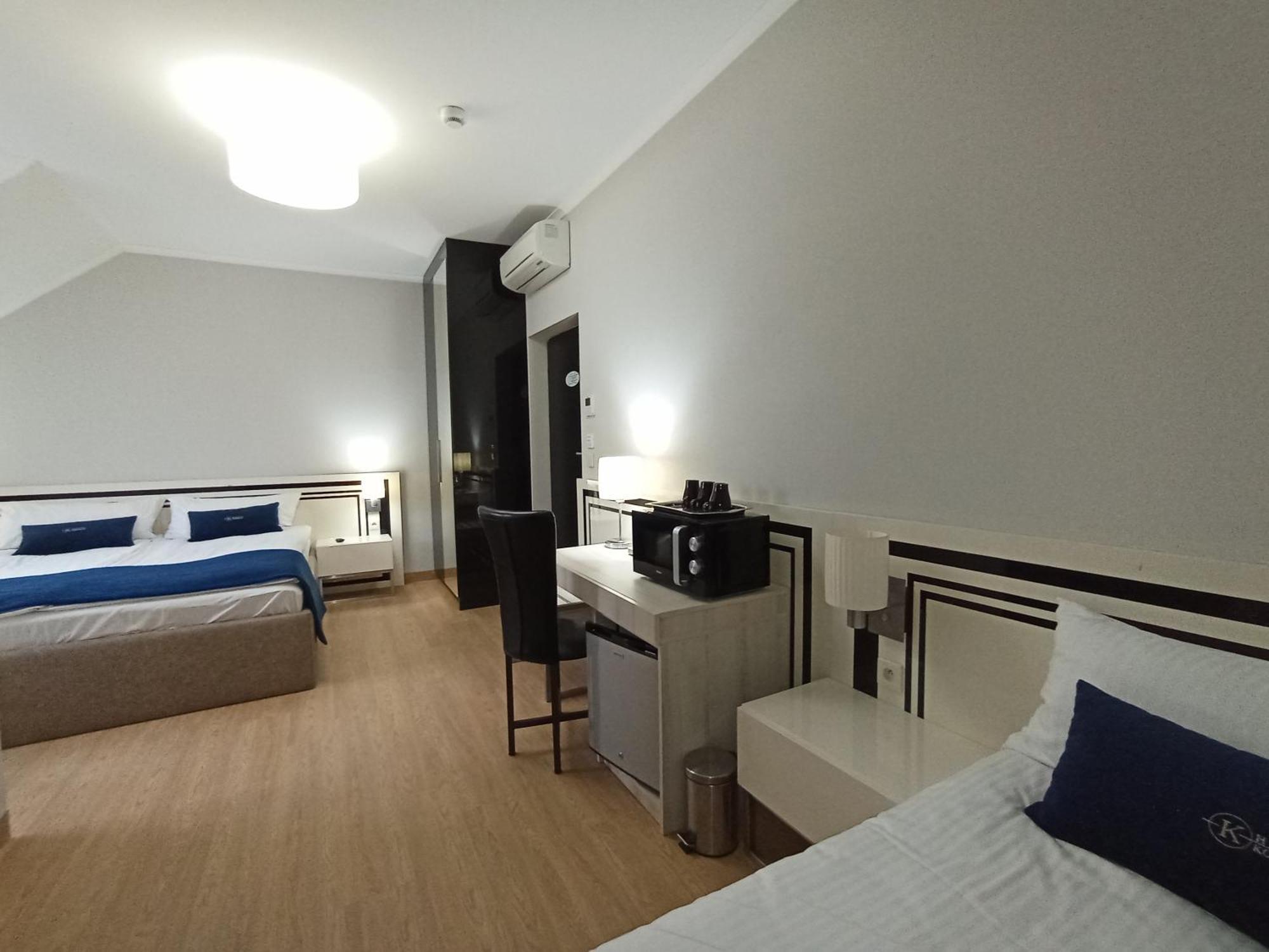 Kontrast Apartahotel Cracovia